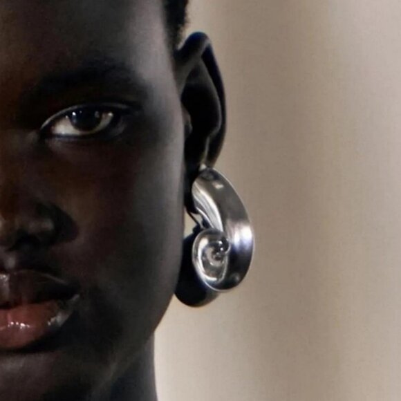 Zara Circular earrings. NWT - Picture 3 of 5